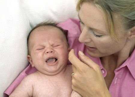 bebe llorando2